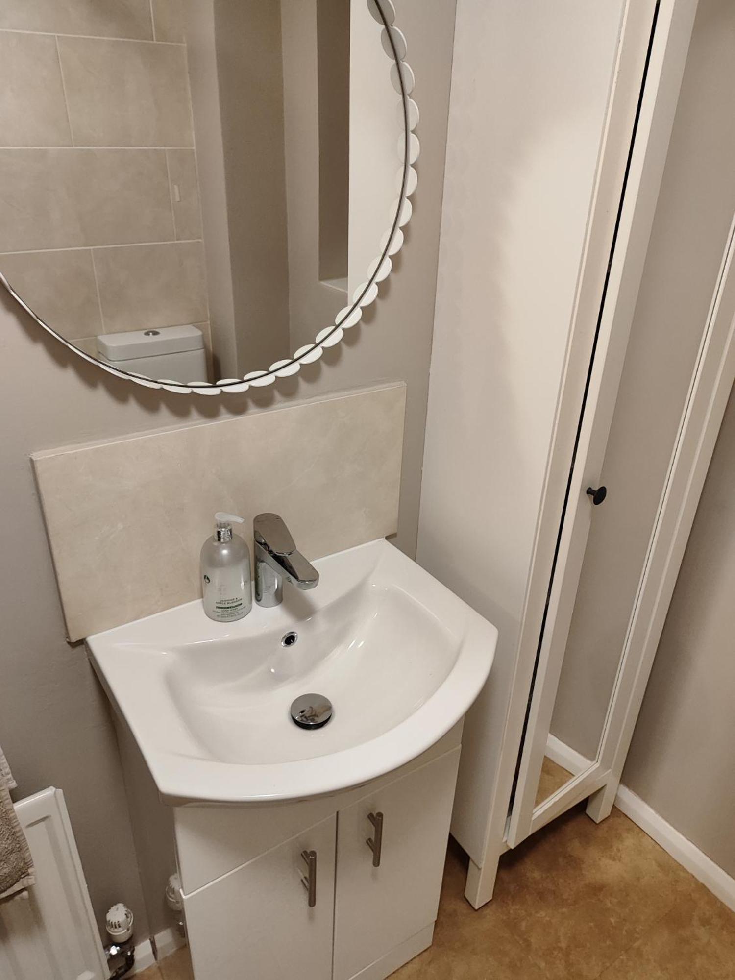 3 Bed House In Walsall, Perfect For Contractors & Leisure & Free Parking Luaran gambar